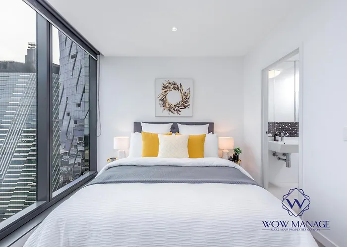 Wow Apartment On Lonsdale